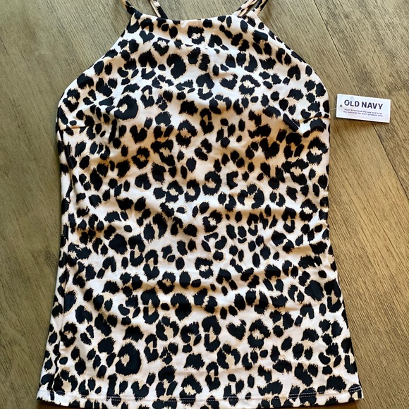 SOLD. NWT Old Navy Women’s tankini top - Picture 3 of 3